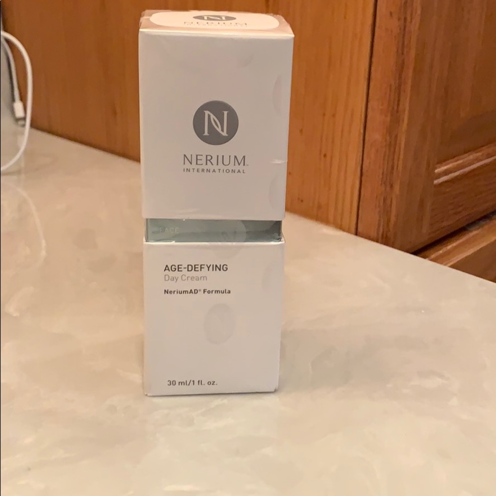 Nerium Day Cream - New in box